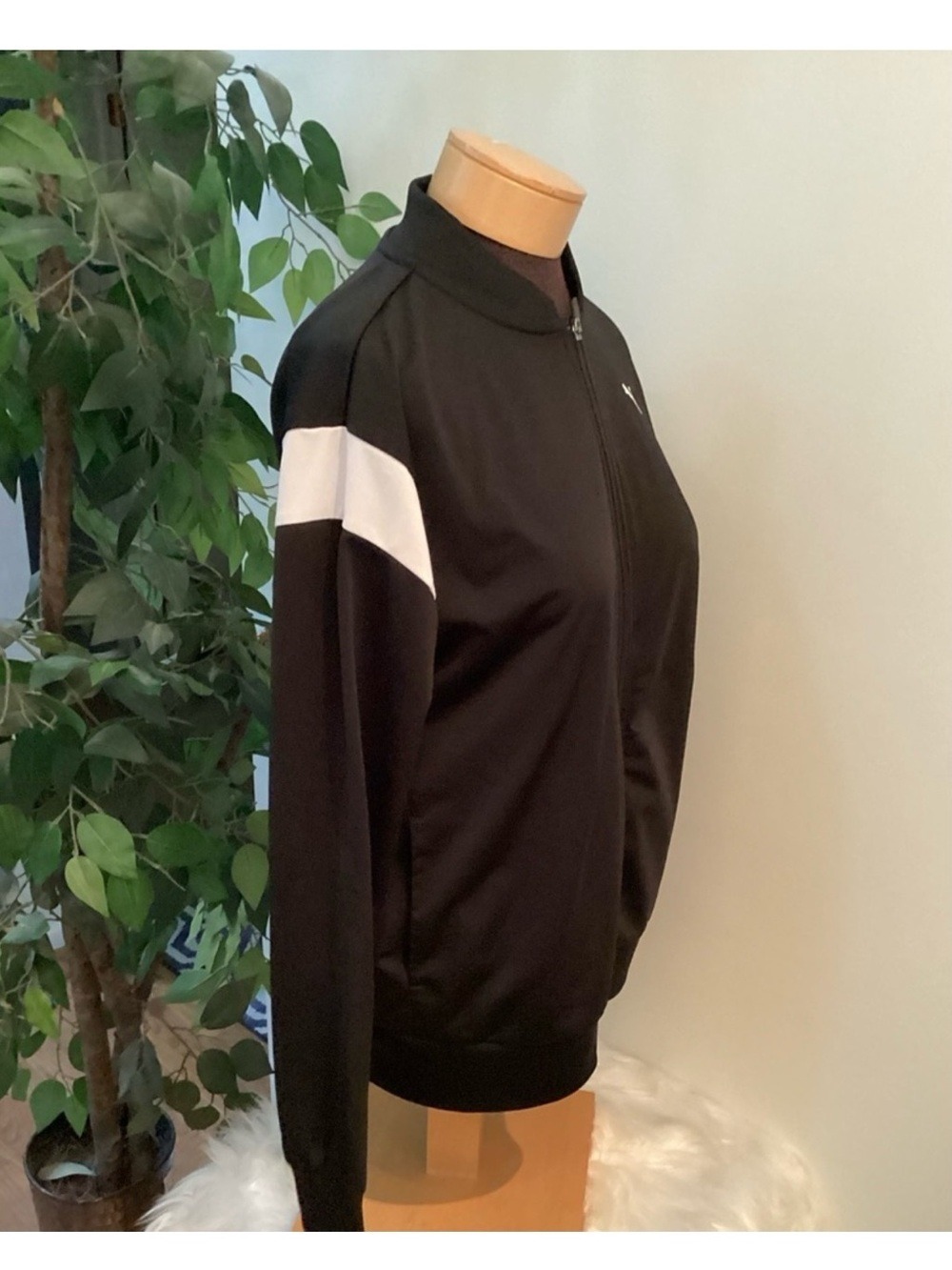 Puma Black Full Zip Track Jacket Women’s Size XL Athletic Activewear Jacket - Picture 6 of 14